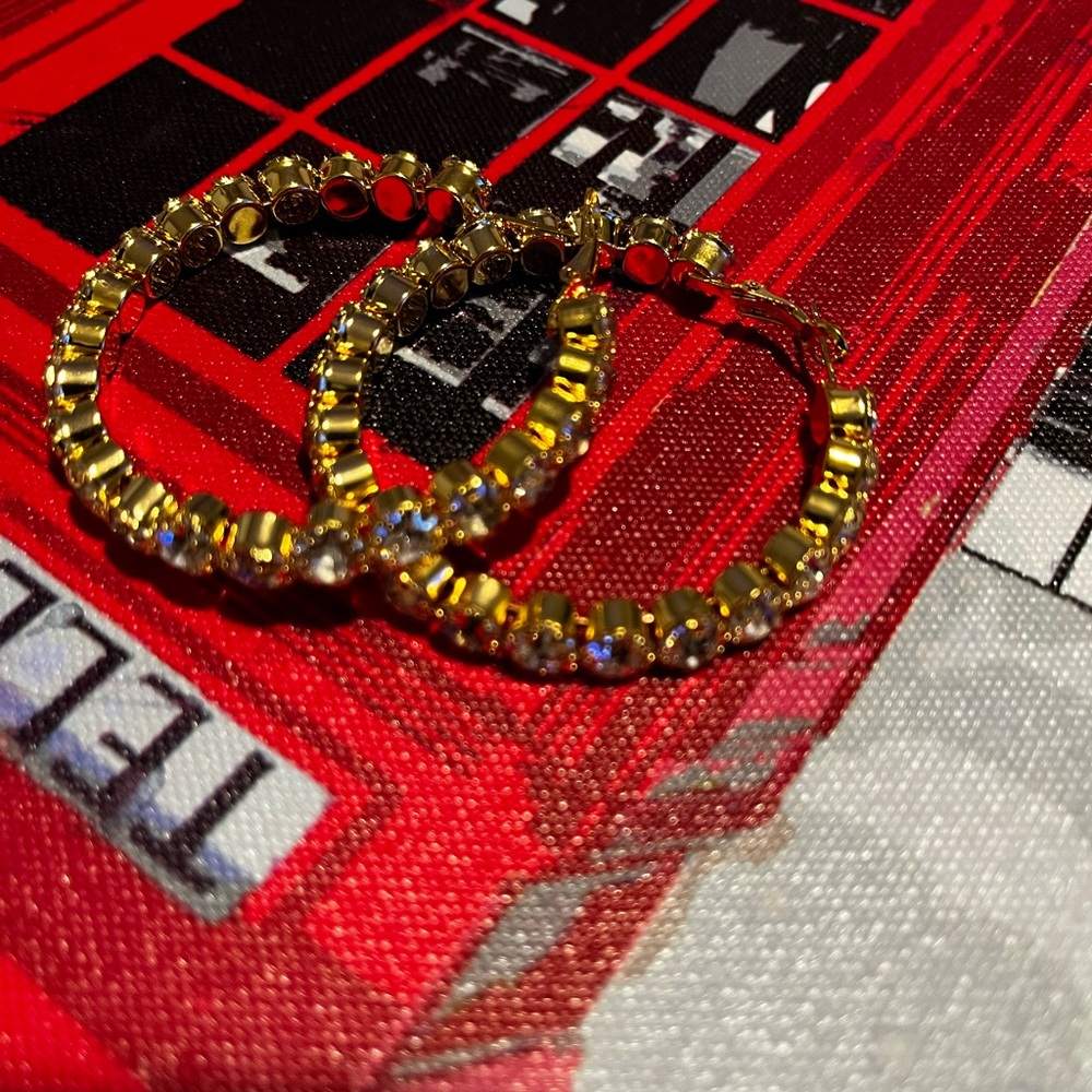 Gold Rhinestone Fashion Earrings!